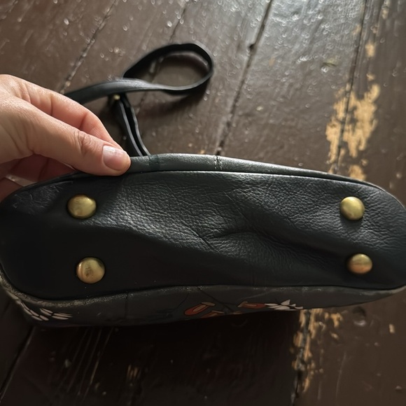 Hand painted floral, soft leather Crossbody bag made in India - Picture 3 of 5